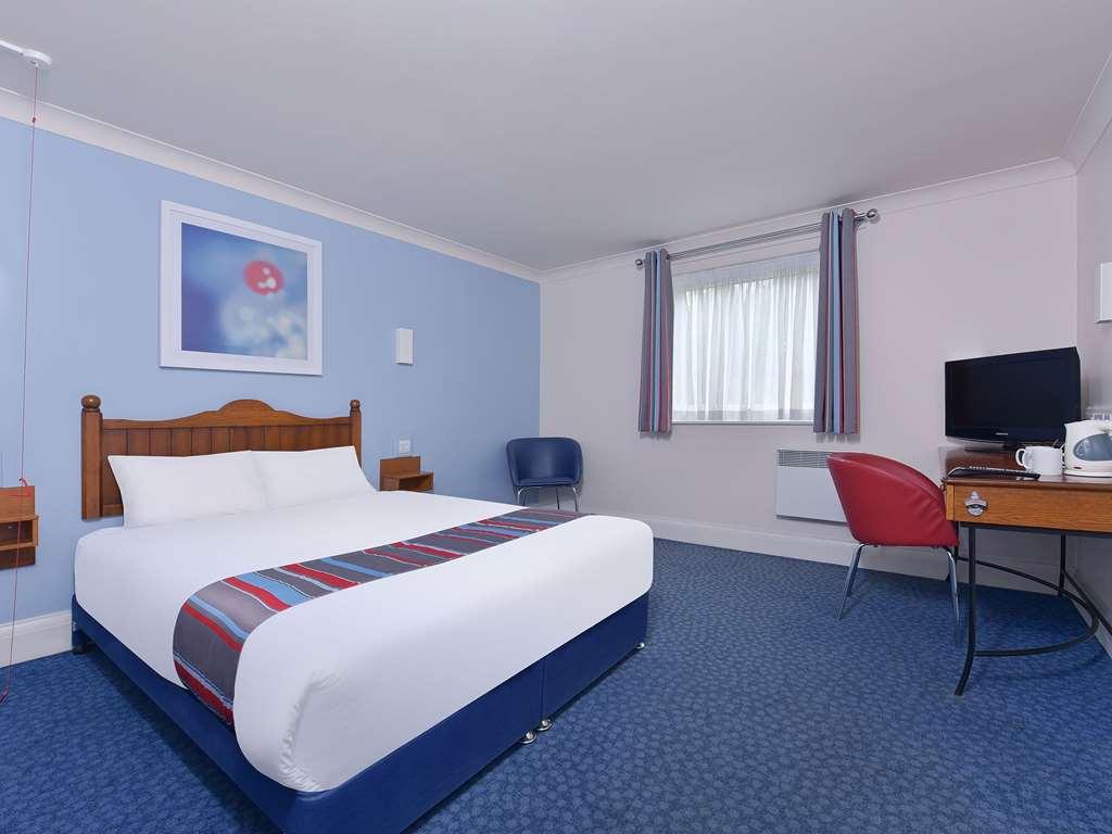 Travelodge Bedford Goldington Road Стая снимка