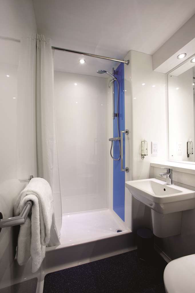 Travelodge Bedford Goldington Road Стая снимка