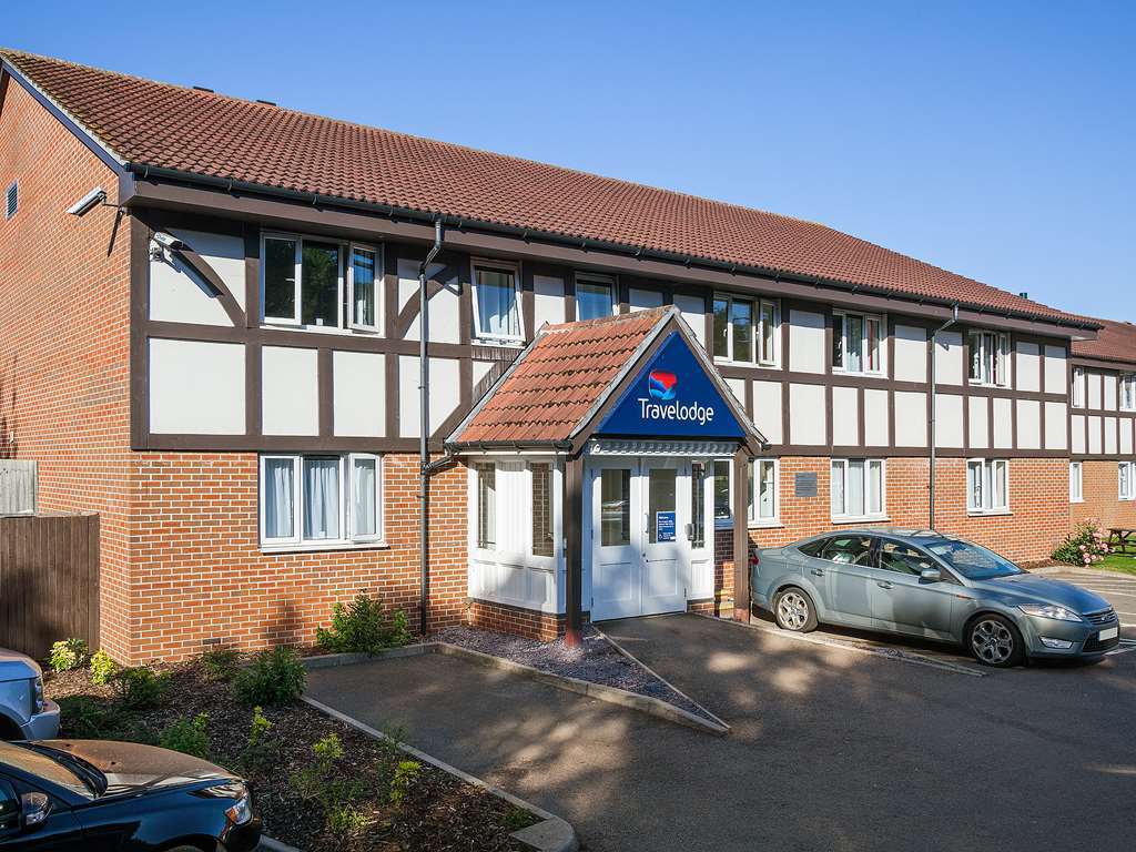 Travelodge Bedford Goldington Road Екстериор снимка