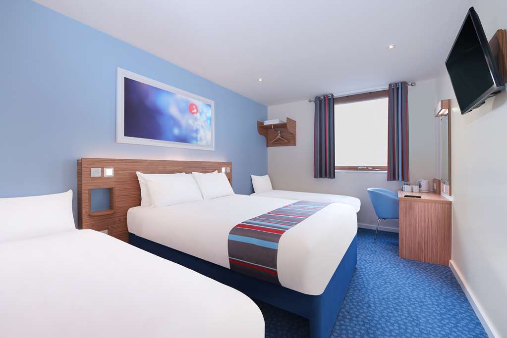 Travelodge Bedford Goldington Road Стая снимка