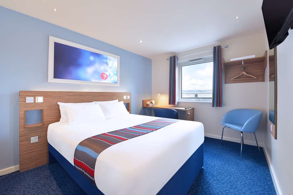Travelodge Bedford Goldington Road Стая снимка